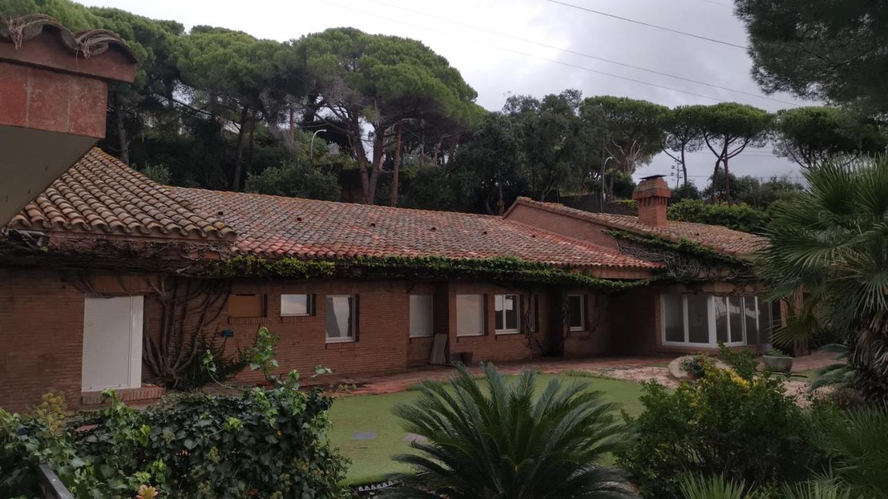 Villa Maresme & Villa Rosa Mataro Exterior photo