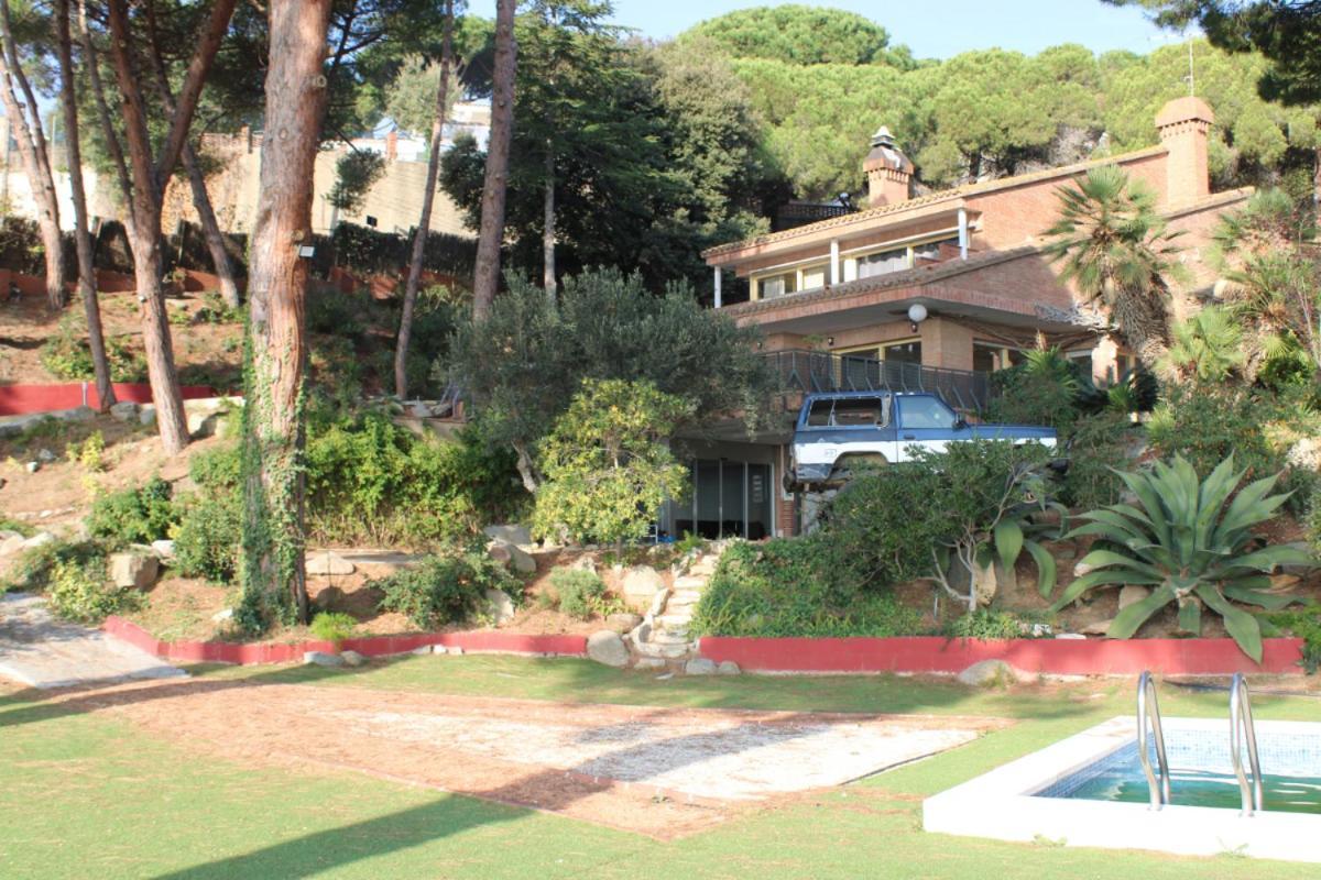 Villa Maresme & Villa Rosa Mataro Exterior photo