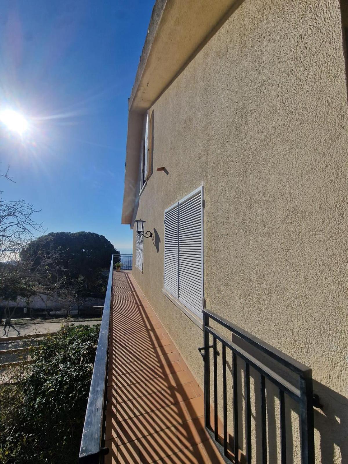 Villa Maresme & Villa Rosa Mataro Exterior photo