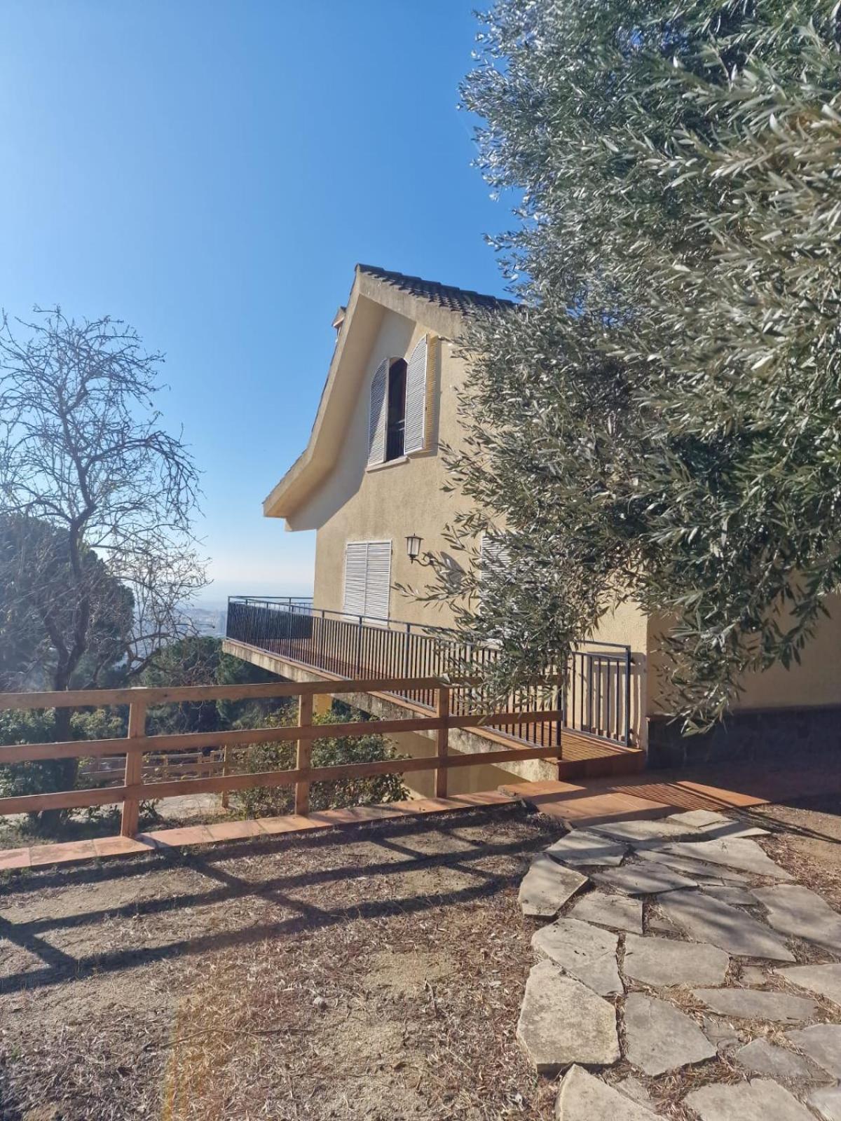 Villa Maresme & Villa Rosa Mataro Exterior photo
