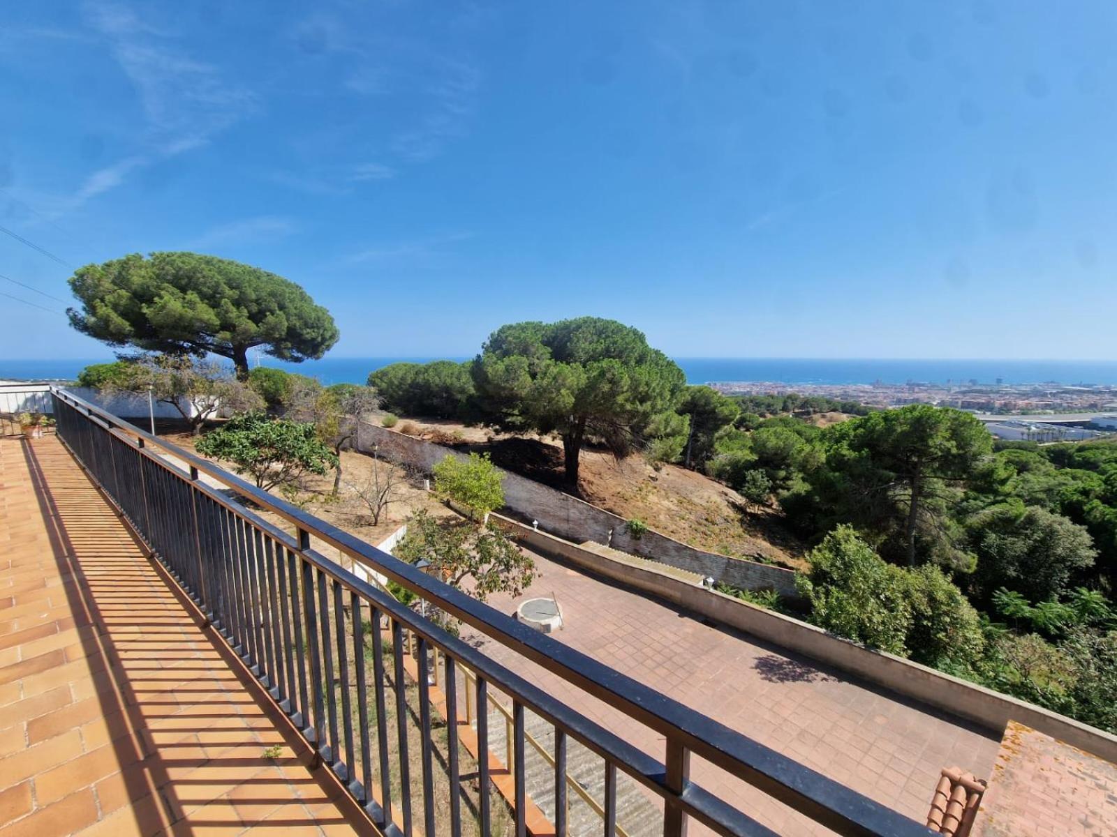 Villa Maresme & Villa Rosa Mataro Exterior photo