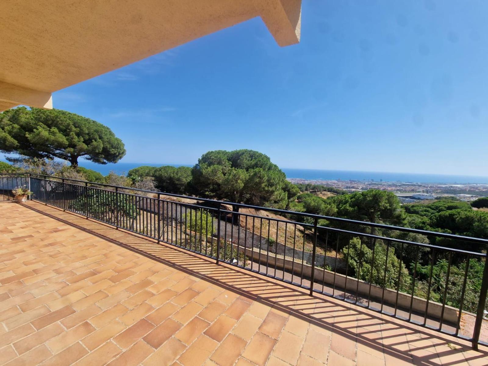 Villa Maresme & Villa Rosa Mataro Exterior photo