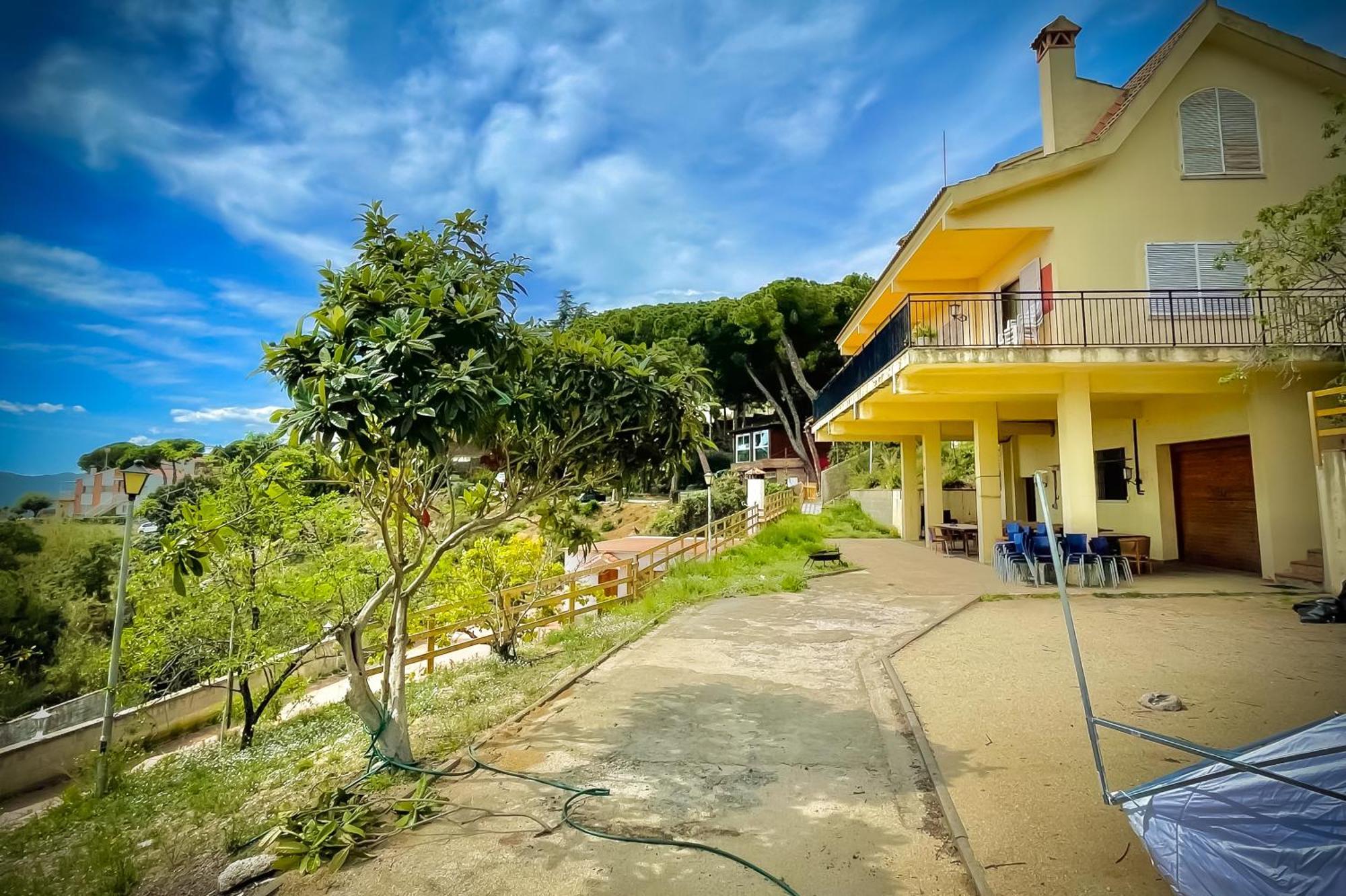 Villa Maresme & Villa Rosa Mataro Exterior photo