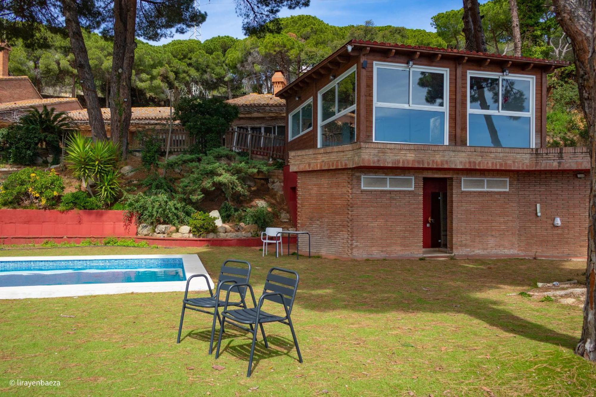 Villa Maresme & Villa Rosa Mataro Exterior photo